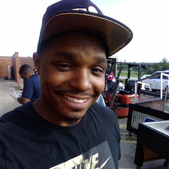 Meet your Posher, Thomas - Picture 1 of 1